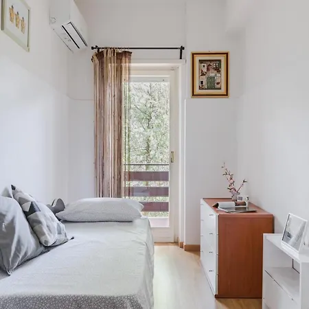 Pelizzi Apartment, 5 Persone, 2 Camere, Balcone, Cinecitta * Rome