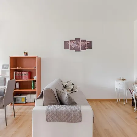 Apartment Pelizzi Apartment, 5 Persone, 2 Camere, Balcone, Cinecitta Rom